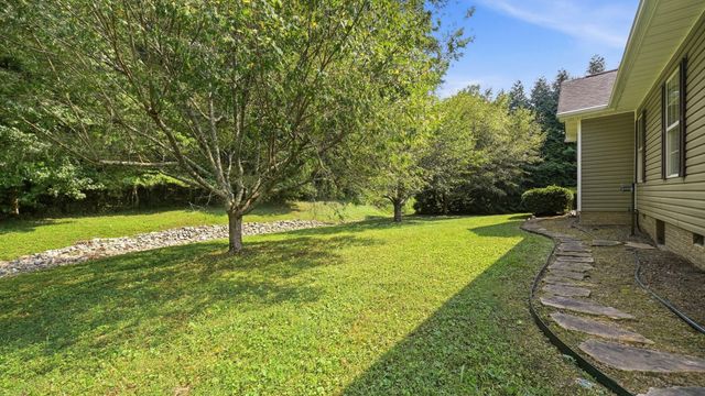 12200 Tobacco Road, Soddy Daisy, TN 37379