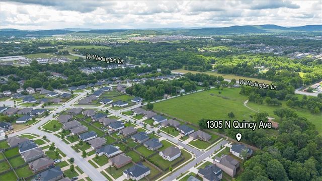 1305 N Quincy Avenue, Fayetteville, AR 72704