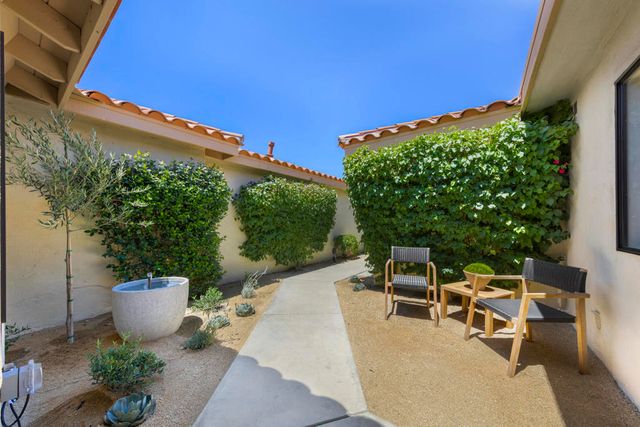 265 Calle Del Verano, Palm Desert, CA 92260