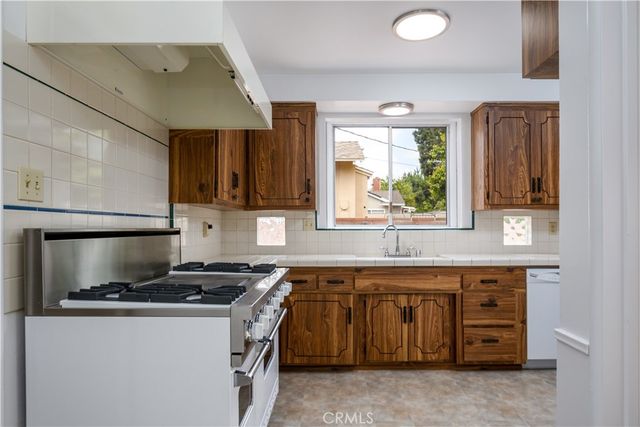 8144 Irondale Avenue, Winnetka, CA 91306