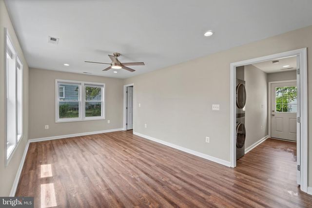 14 MONTROSE RD, Pasadena, MD 21122