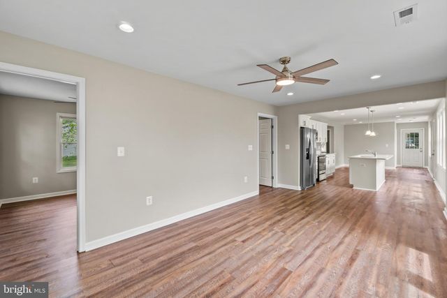 14 MONTROSE RD, Pasadena, MD 21122