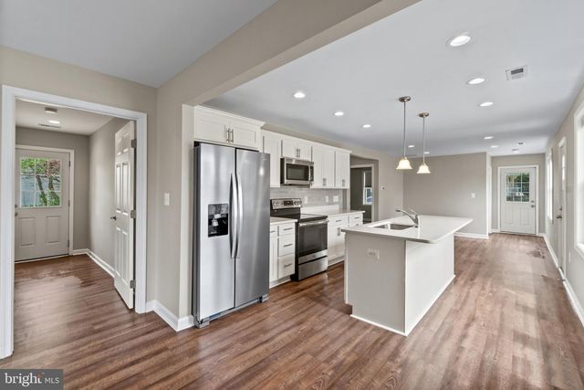 14 MONTROSE RD, Pasadena, MD 21122