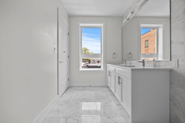 301 Border Street 603, Boston, MA 02128