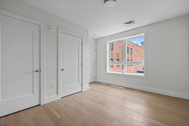 301 Border Street 603, Boston, MA 02128