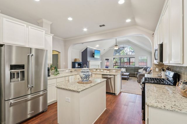 2905 Lincoln Drive, Melissa, TX 75454