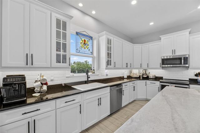 3287 RED TAIL HAWK DRIVE, Polk City, FL 33868