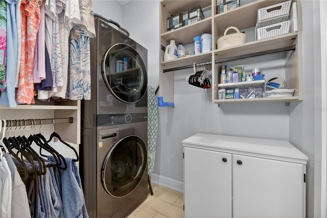 3287 RED TAIL HAWK DRIVE, Polk City, FL 33868