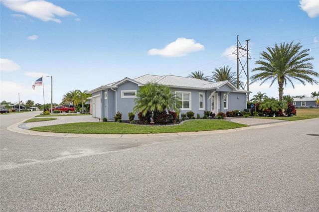 3287 RED TAIL HAWK DRIVE, Polk City, FL 33868