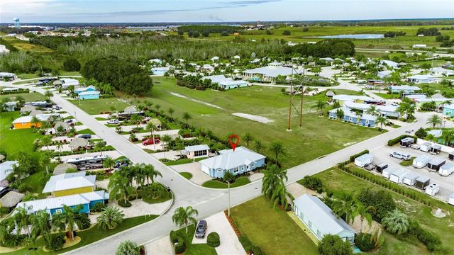 3287 RED TAIL HAWK DRIVE, Polk City, FL 33868