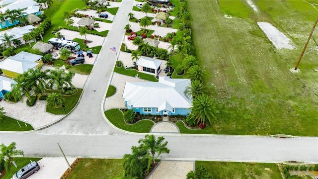 3287 RED TAIL HAWK DRIVE, Polk City, FL 33868