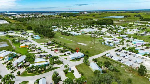 3287 RED TAIL HAWK DRIVE, Polk City, FL 33868