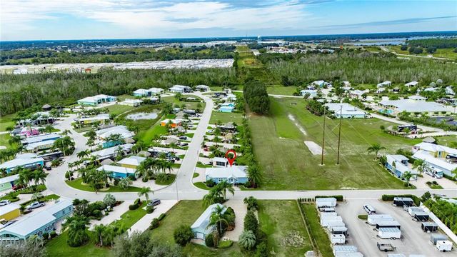 3287 RED TAIL HAWK DRIVE, Polk City, FL 33868