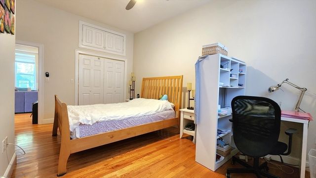 121 Heath 2, Somerville, MA 02145