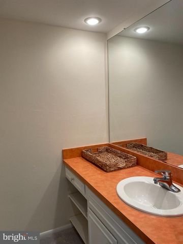 192 E CHELSEA CIR, Newtown Square, PA 19073