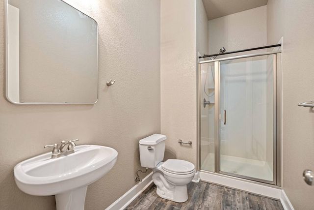 1715 Limestone Dr, Ripon, CA 95366