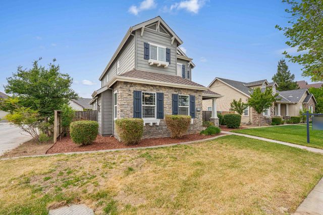 1715 Limestone Dr, Ripon, CA 95366