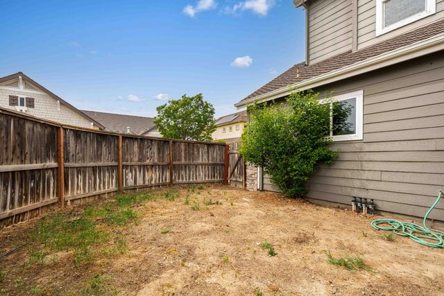 1715 Limestone Dr, Ripon, CA 95366