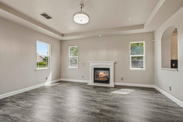 1715 Limestone Dr, Ripon, CA 95366