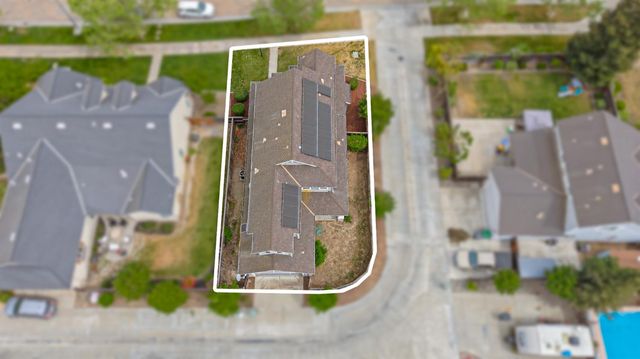 1715 Limestone Dr, Ripon, CA 95366