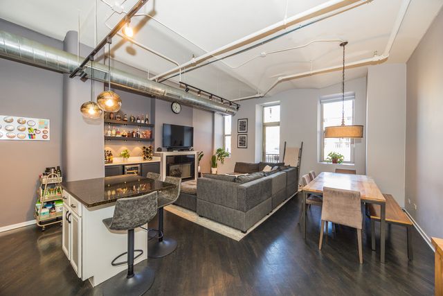 500 S Clinton Street 242, Chicago, IL 60607