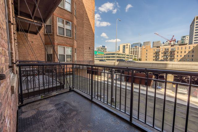500 S Clinton Street 242, Chicago, IL 60607