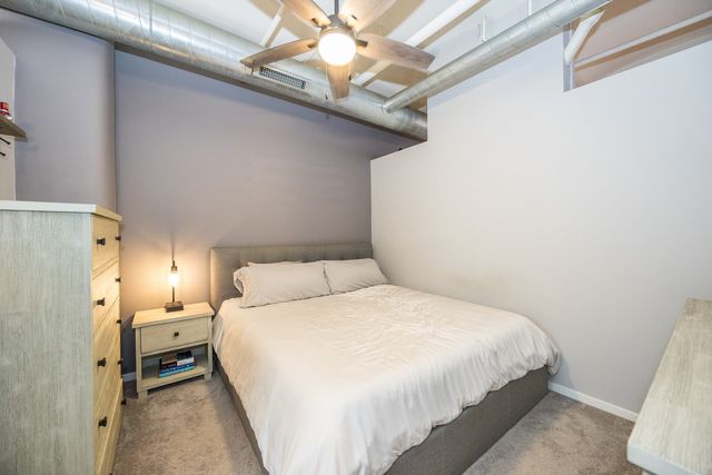 500 S Clinton Street 242, Chicago, IL 60607