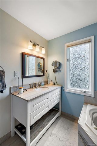 2275 FOREST GLEN, West Bloomfield Charter Township, MI 48324