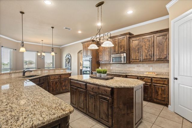 137 Rancho Vista Drive, Aledo, TX 76008