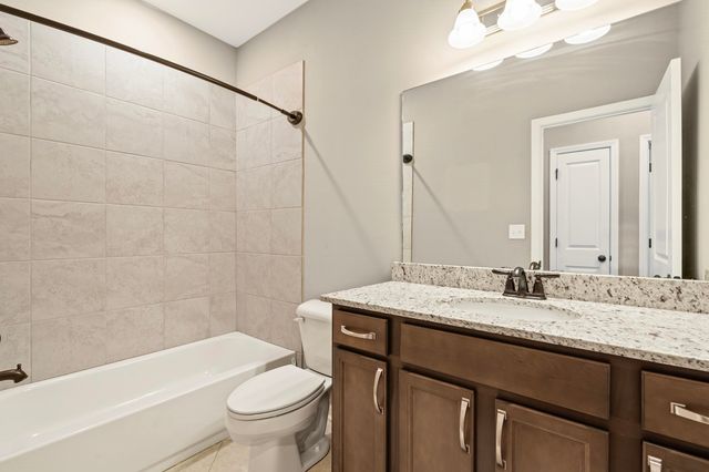 90 CHICKASAW TRACE DR, Oakland, TN 38060