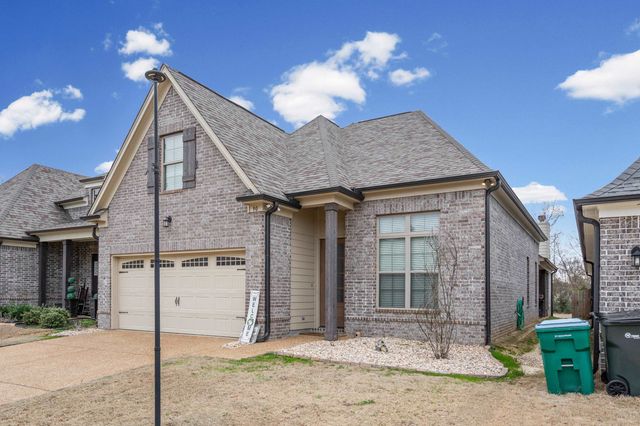 90 CHICKASAW TRACE DR, Oakland, TN 38060