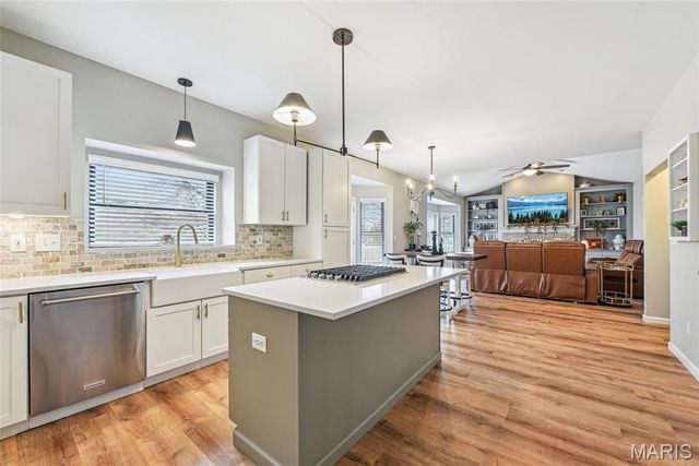 2 Meramec Shores Court, O'fallon, MO 63366