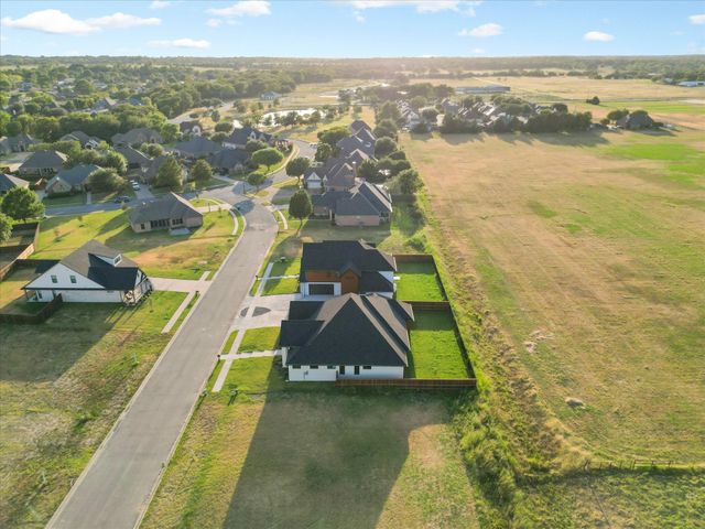 2012 Nichole Boulevard, Pottsboro, TX 75076
