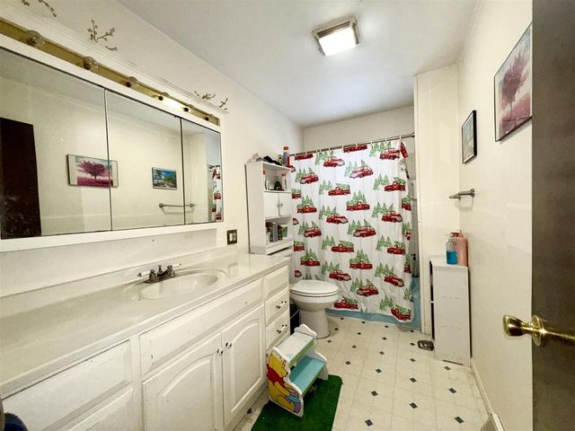 201 Lake Hills Drive, Concord, MI 49237