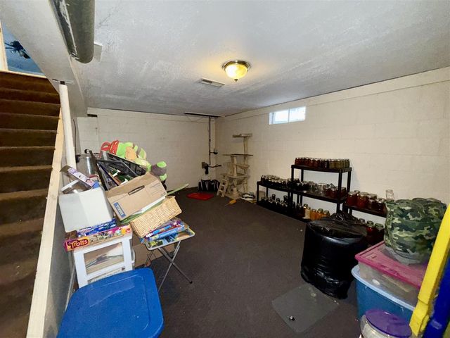 201 Lake Hills Drive, Concord, MI 49237