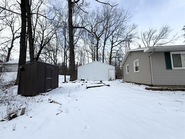 201 Lake Hills Drive, Concord, MI 49237