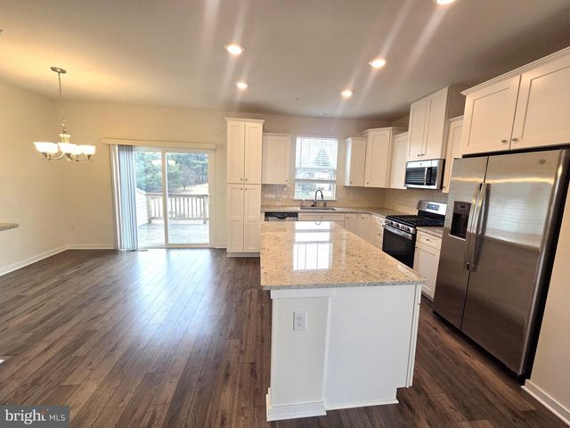 1800 BOULDER DR, Downingtown, PA 19335