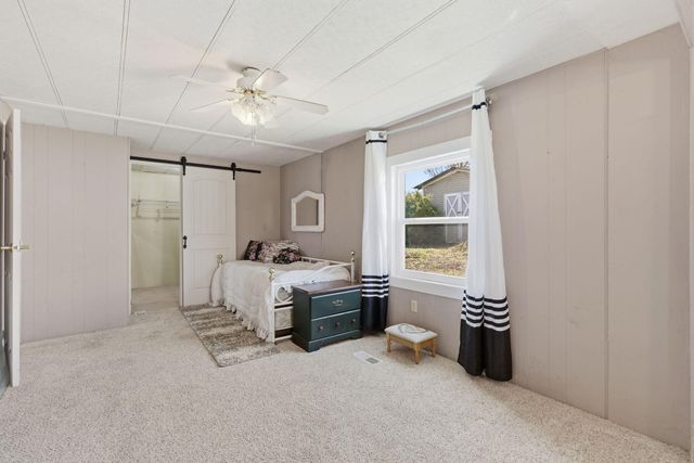 209 Lake Circle Drive, Galena, MO 65656