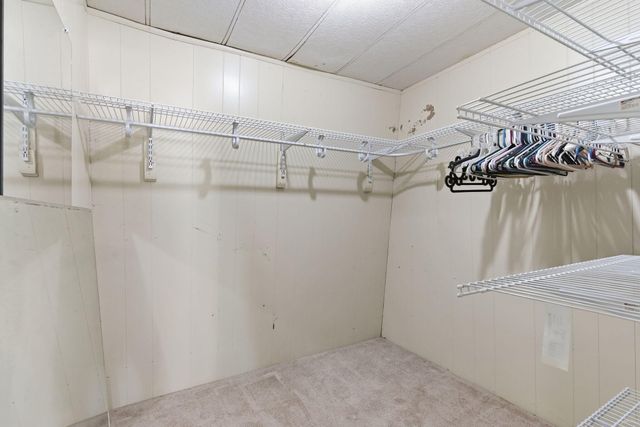 209 Lake Circle Drive, Galena, MO 65656