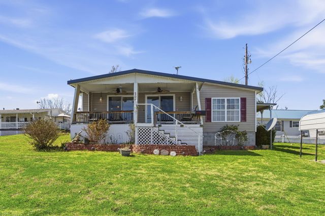 209 Lake Circle Drive, Galena, MO 65656