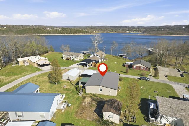 209 Lake Circle Drive, Galena, MO 65656