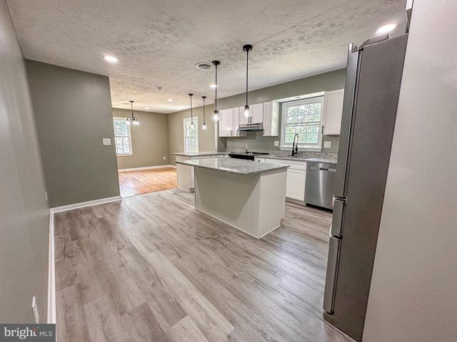 110 RUSSELLCROFT RD, Winchester, VA 22601