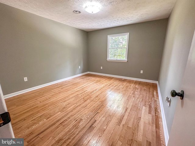 110 RUSSELLCROFT RD, Winchester, VA 22601