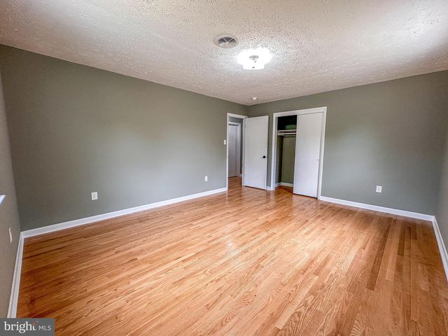110 RUSSELLCROFT RD, Winchester, VA 22601