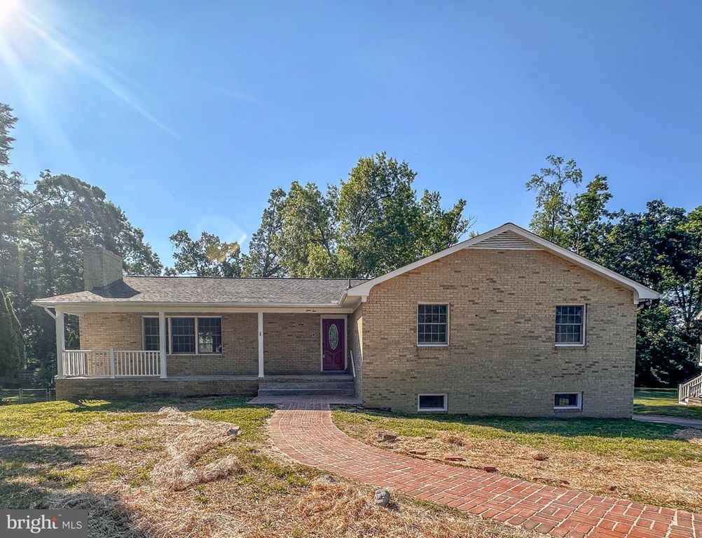 110 RUSSELLCROFT RD, Winchester, VA 22601