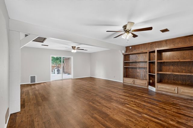1090 Ashford Lane, Midlothian, TX 76065