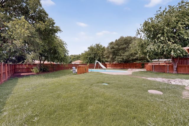 1090 Ashford Lane, Midlothian, TX 76065