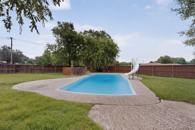 1090 Ashford Lane, Midlothian, TX 76065