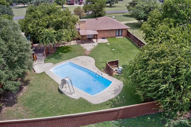1090 Ashford Lane, Midlothian, TX 76065