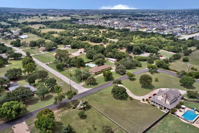 1090 Ashford Lane, Midlothian, TX 76065